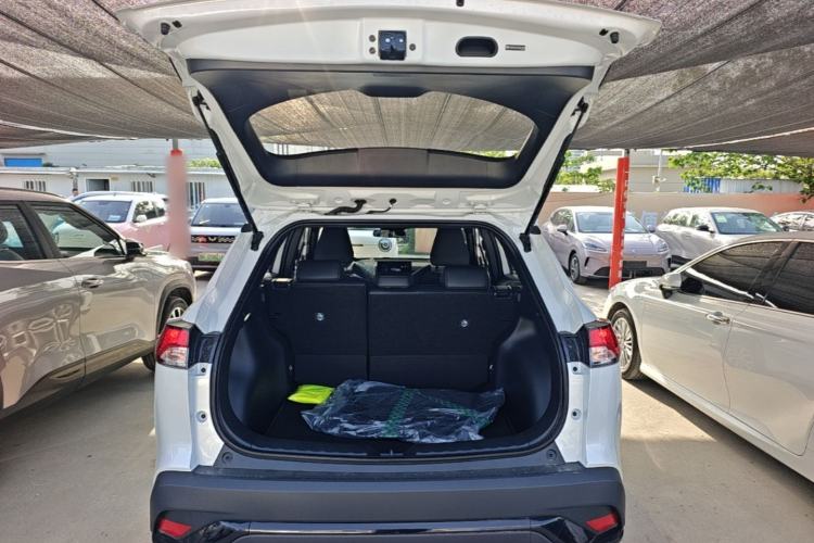 Used Toyota FRONTLANDER 2026 Model 2.0L CVT Comfort Edition Trunk