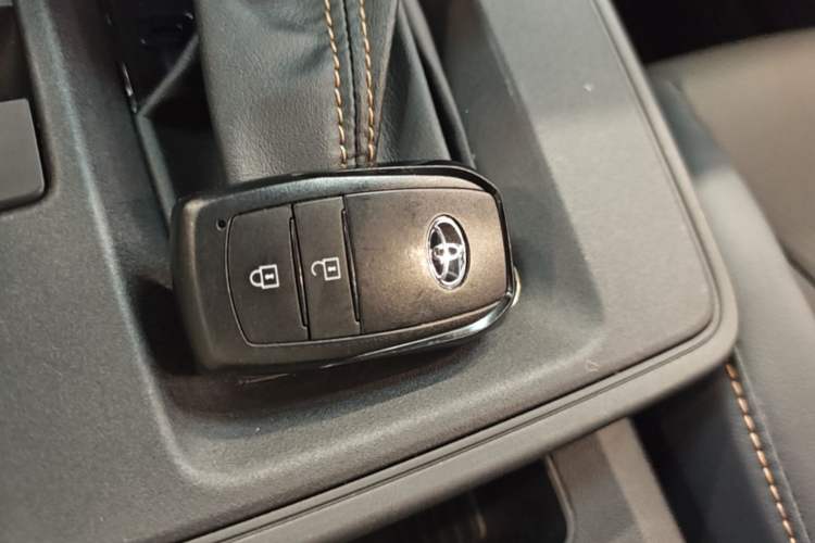 Used Toyota FRONTLANDER 2026 Model 2.0L CVT Comfort Edition Vehicle Key
