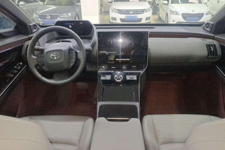 Used Toyota GAC bZ4X 2022 X-MODE Four-Wheel Drive Ultra Center Console