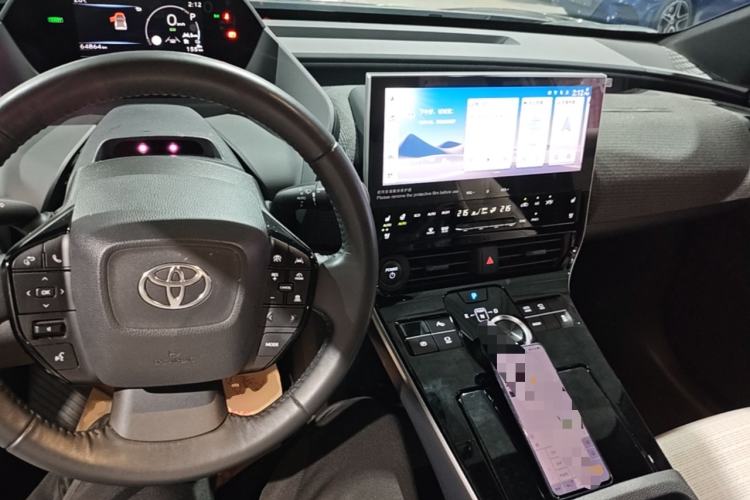 Used Toyota GAC bZ4X 2022 Long-Range Pro Center Console