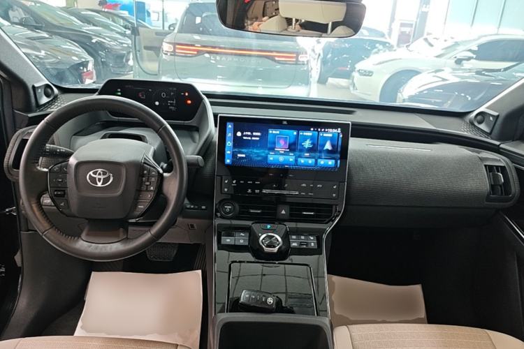 Used Toyota GAC bZ4X 2022 X-MODE Four-Wheel Drive Ultra Center Console