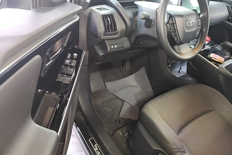 Used Toyota GAC bZ4X 2022 Elite Model Driver Seat