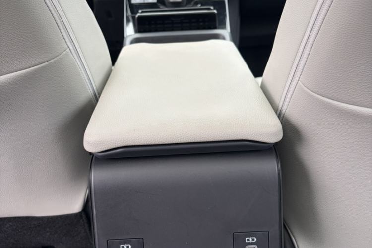Used Toyota GAC bZ4X 2022 Long-Range Pro Interior 3