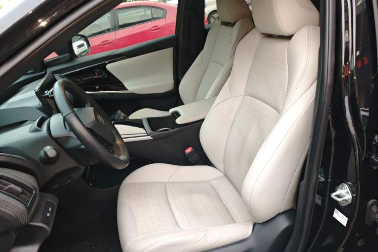 Used Toyota GAC bZ4X 2022 Long-Range Pro Left Front Seat
