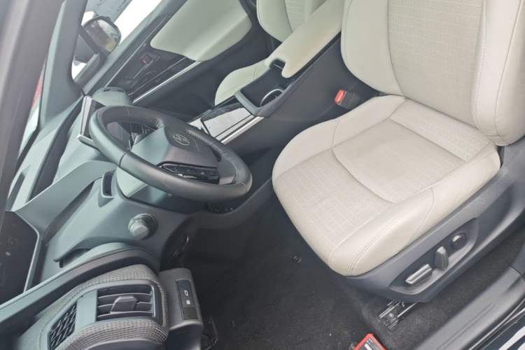 Used Toyota GAC bZ4X 2022 Long-Range Pro Left Front Seat