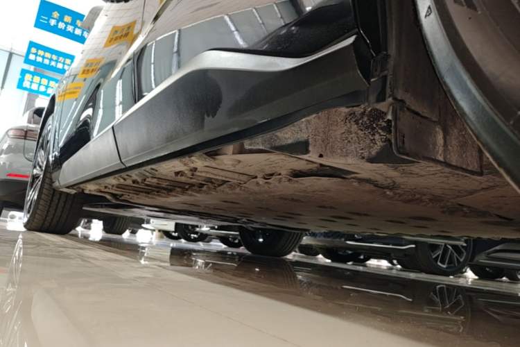 Used Toyota GAC bZ4X 2022 X-MODE Four-Wheel Drive Ultra Left Side Sill