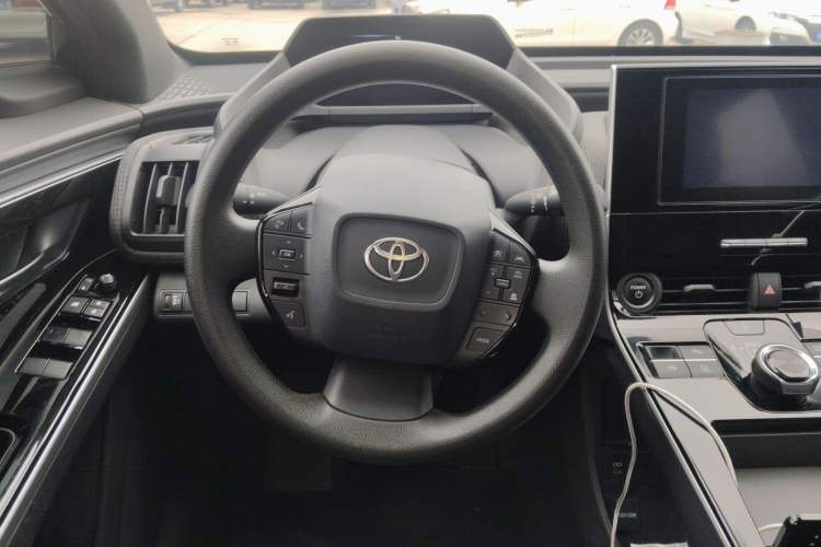 Used Toyota GAC bZ4X 2022 Elite Model Steering Wheel
