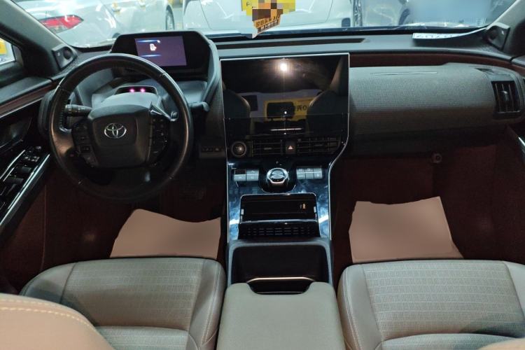 Used Toyota GAC bZ4X 2022 Long-Range Pro Center Console