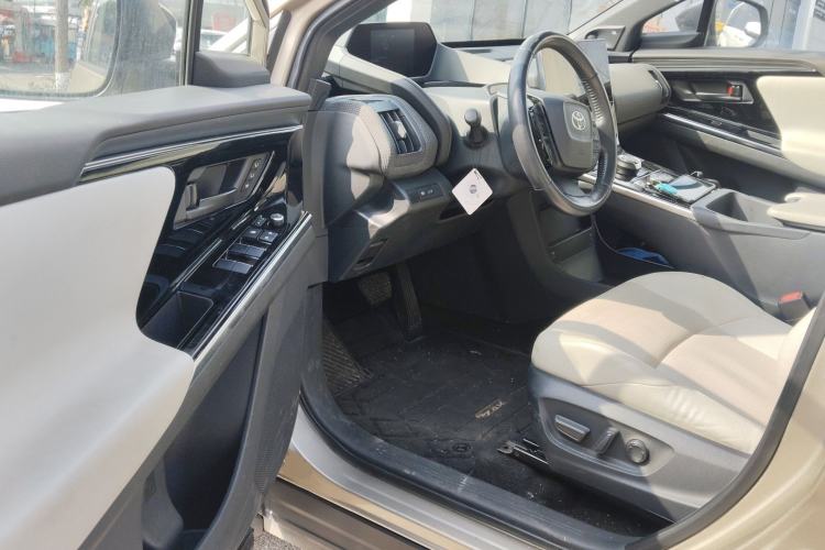 Used Toyota GAC bZ4X 2022 X-MODE Four-Wheel Drive Ultra Interior 3