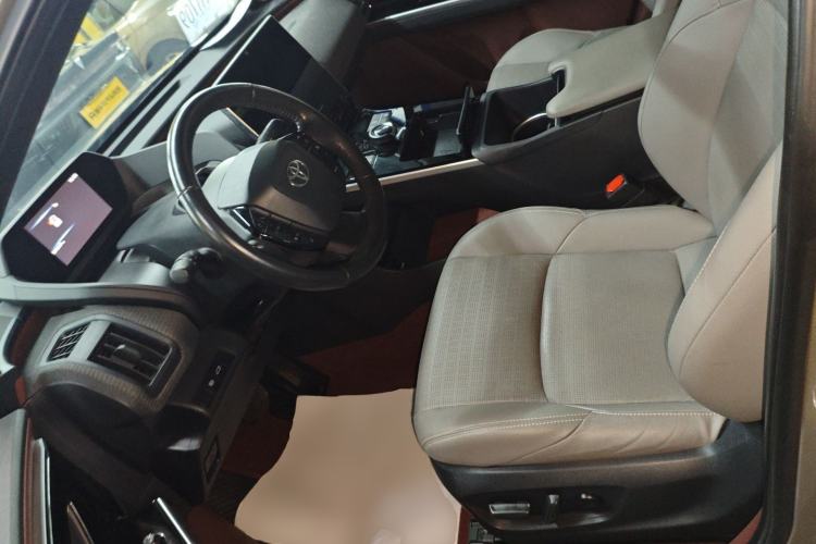 Used Toyota GAC bZ4X 2022 Long-Range Pro Left Front Seat