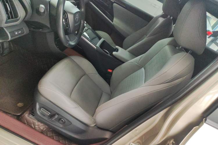 Used Toyota GAC bZ4X 2022 Long-Range Pro Left Front Seat