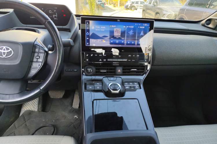 Used Toyota GAC bZ4X 2022 X-MODE Four-Wheel Drive Ultra Audio And AC Panel