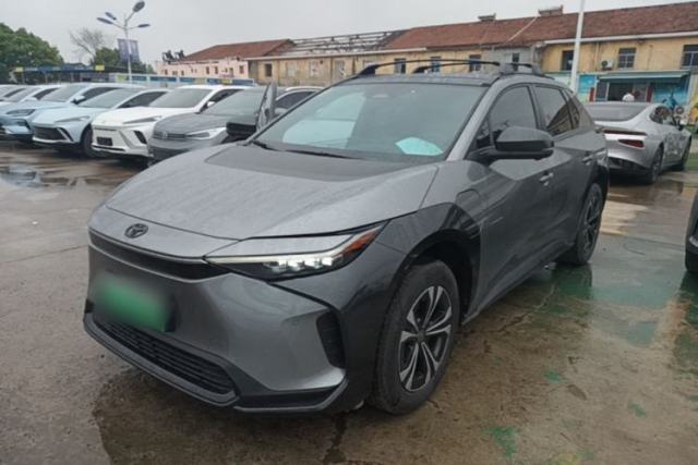 Ojetý Toyota GAC bZ4X 2022 Long-Range Pro