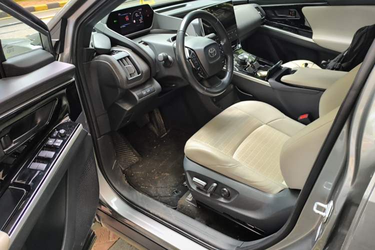 Used Toyota GAC bZ4X 2022 Long-Range Pro Driver Seat
