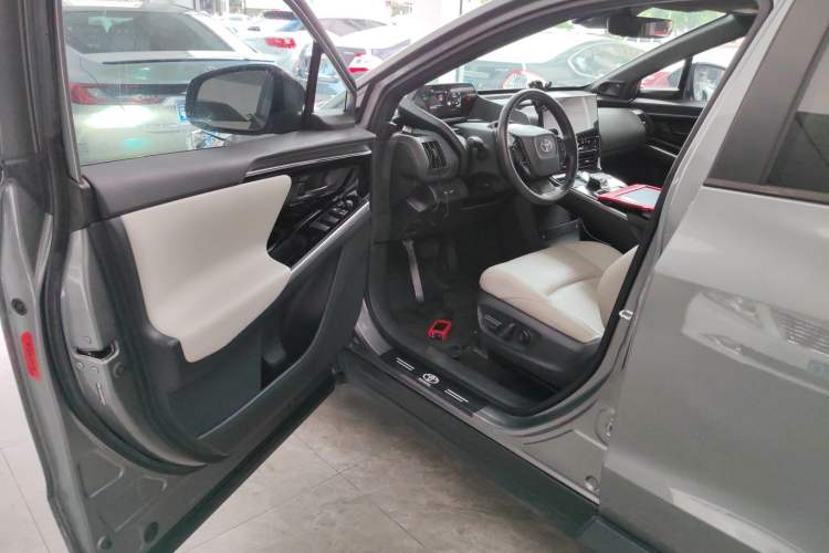 Used Toyota GAC bZ4X 2022 Long-Range Pro Driver Seat