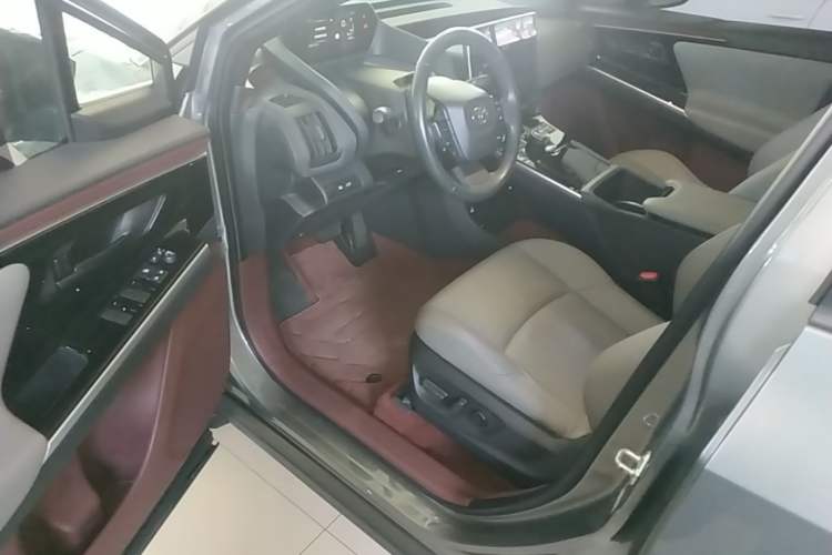 Used Toyota GAC bZ4X 2022 Long-Range Pro Driver Seat