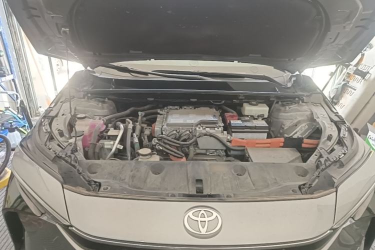 Used Toyota GAC bZ4X 2022 X-MODE Four-Wheel Drive Ultra Engine Bay