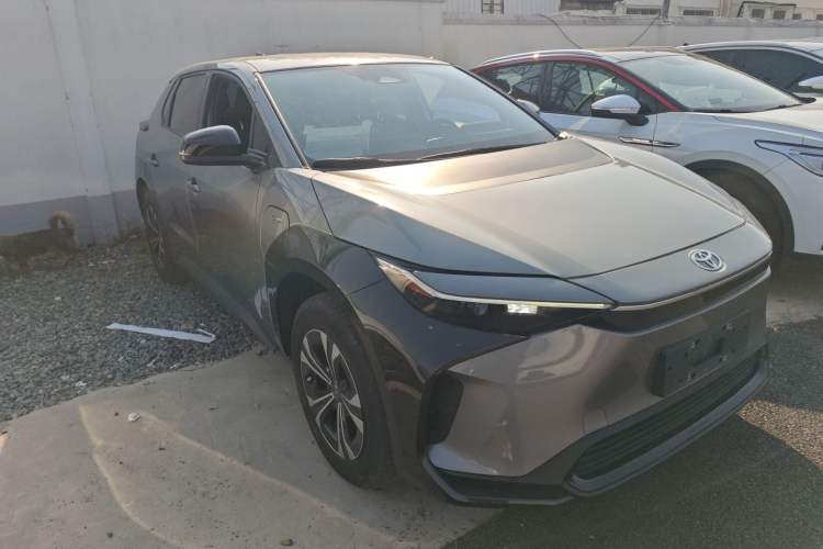 Used Toyota GAC bZ4X 2022 Long-Range Elite Exterior 2