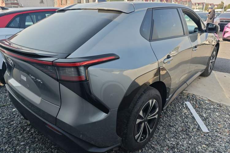Used Toyota GAC bZ4X 2022 Long-Range Elite Exterior 5