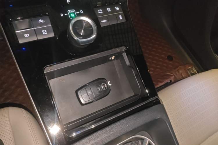 Used Toyota GAC bZ4X 2022 Long-Range Elite Gear Lever