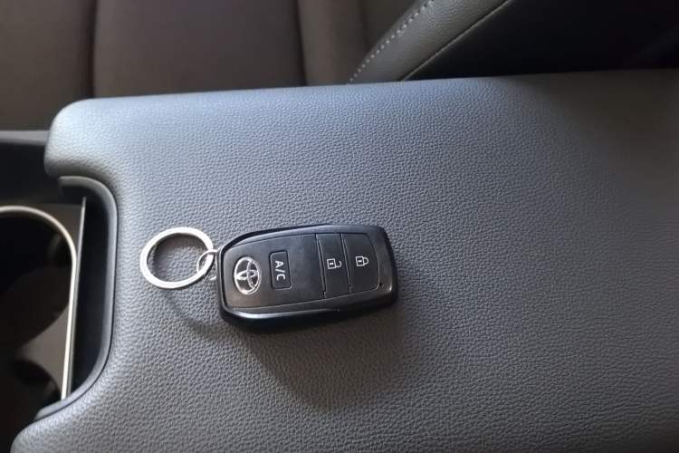 Used Toyota GAC bZ4X 2022 Long-Range Elite Interior 1