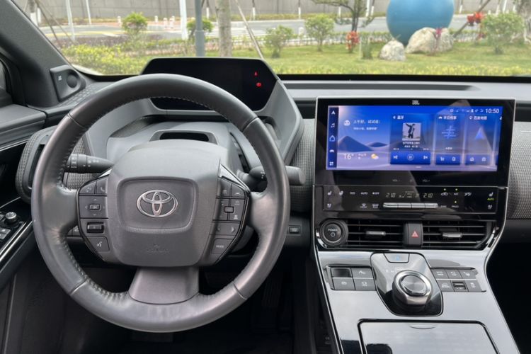 Used Toyota GAC bZ4X 2022 X-MODE Four-Wheel Drive Ultra Interior 12