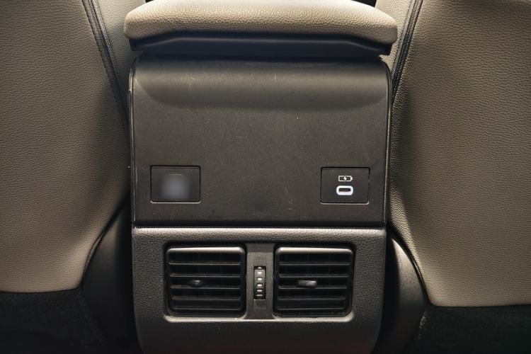 Used Toyota GAC bZ4X 2022 Long-Range Pro Interior 14