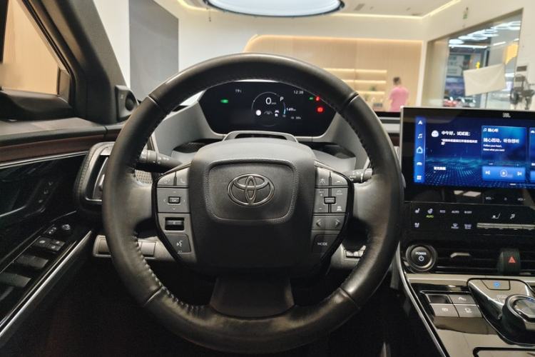 Used Toyota GAC bZ4X 2022 Long-Range Pro Interior 15