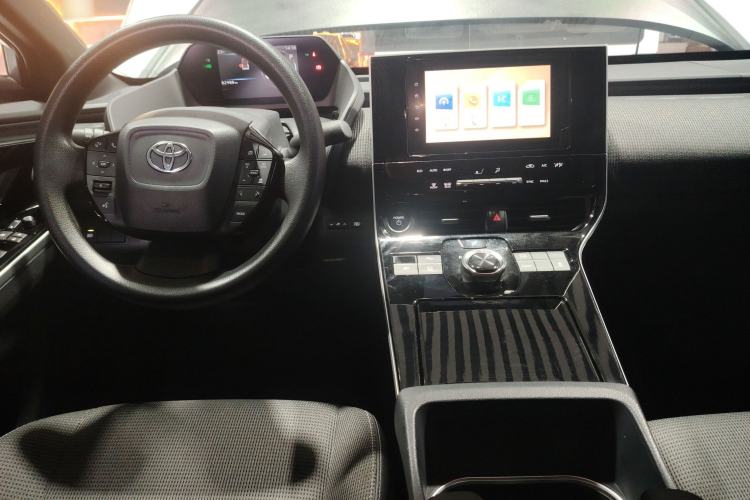 Used Toyota GAC bZ4X 2022 Long-Range Elite Interior 2