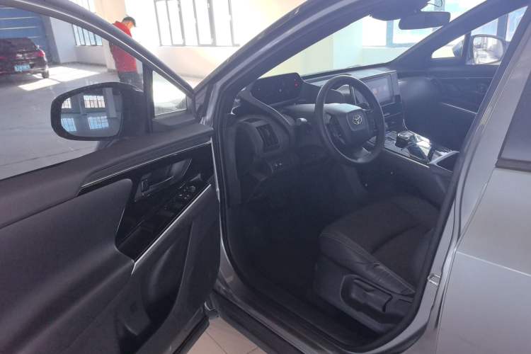 Used Toyota GAC bZ4X 2022 Long-Range Elite Interior 3