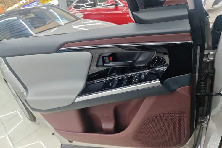 Used Toyota GAC bZ4X 2022 Long-Range Pro Interior 7