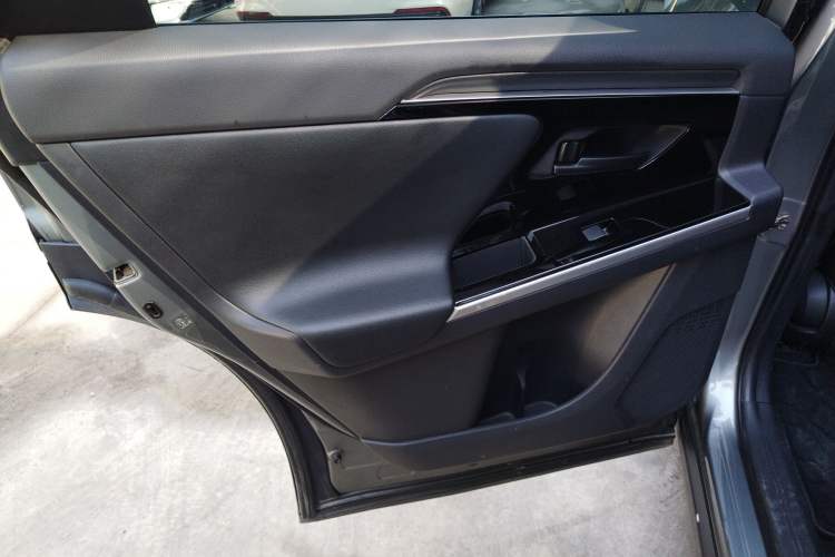 Used Toyota GAC bZ4X 2022 Long-Range Elite Interior 8