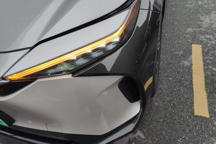 Used Toyota GAC bZ4X 2022 X-MODE Four-Wheel Drive Pro Left Front Headlight
