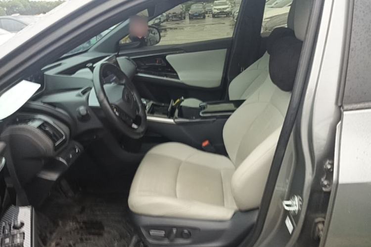 Used Toyota GAC bZ4X 2022 Long-Range Pro Left Front Seat