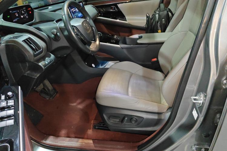 Used Toyota GAC bZ4X 2022 Long-Range Pro Left Front Seat