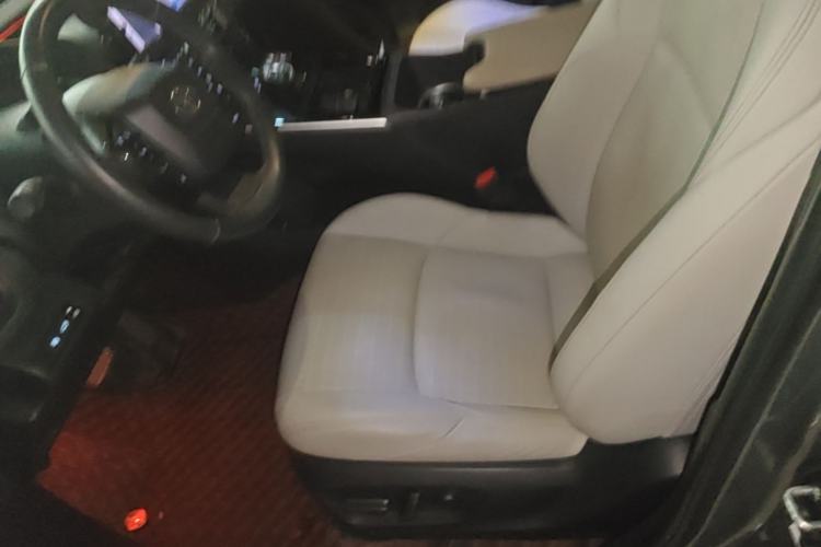 Used Toyota GAC bZ4X 2022 Long-Range Elite Left Front Seat