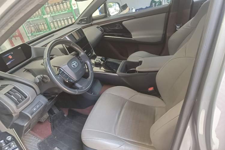 Used Toyota GAC bZ4X 2022 X-MODE Four-Wheel Drive Ultra Left Front Seat