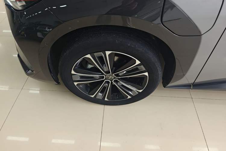 Used Toyota GAC bZ4X 2022 X-MODE Four-Wheel Drive Ultra Left Front Wheel Hub