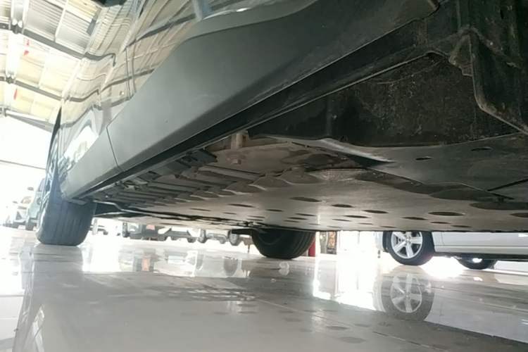 Used Toyota GAC bZ4X 2022 Long-Range Pro Left Side Sill