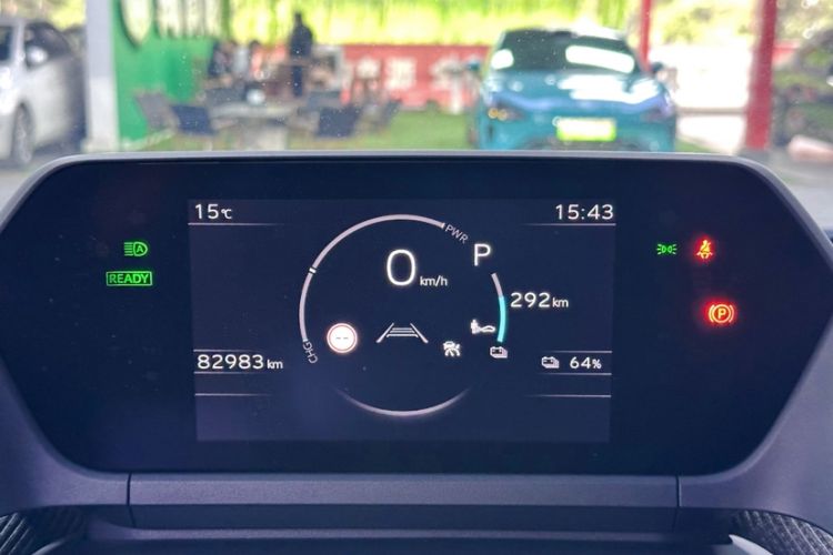 Used Toyota GAC bZ4X 2022 Long-Range Elite Odometer Close Up