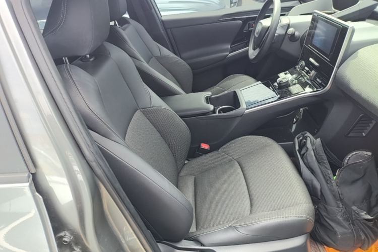 Used Toyota GAC bZ4X 2022 Long-Range Elite Right Front Seat