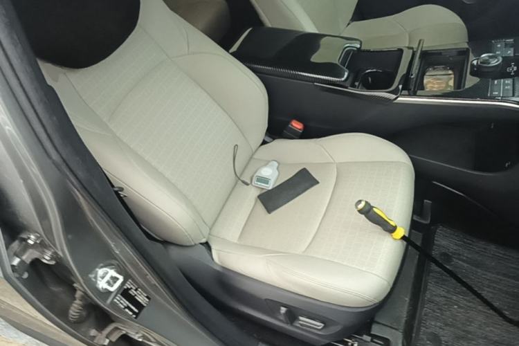 Used Toyota GAC bZ4X 2022 Long-Range Pro Right Front Seat
