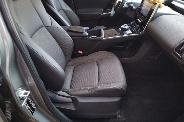 Used Toyota GAC bZ4X 2022 Long-Range Elite Right Front Seat