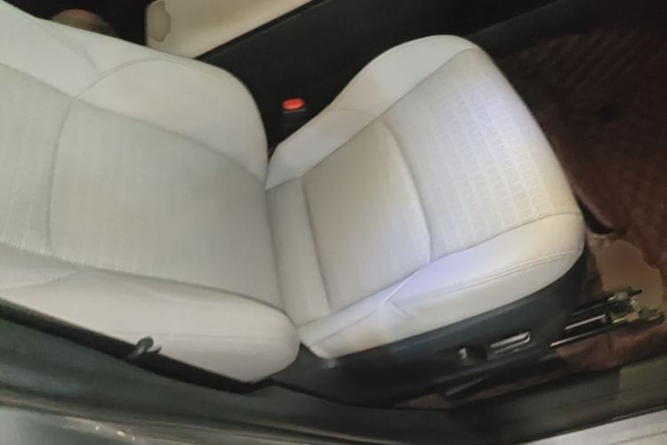 Used Toyota GAC bZ4X 2022 Long-Range Elite Right Front Seat