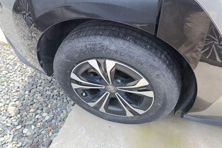 Used Toyota GAC bZ4X 2022 Long-Range Elite Right Rear Wheel Hub