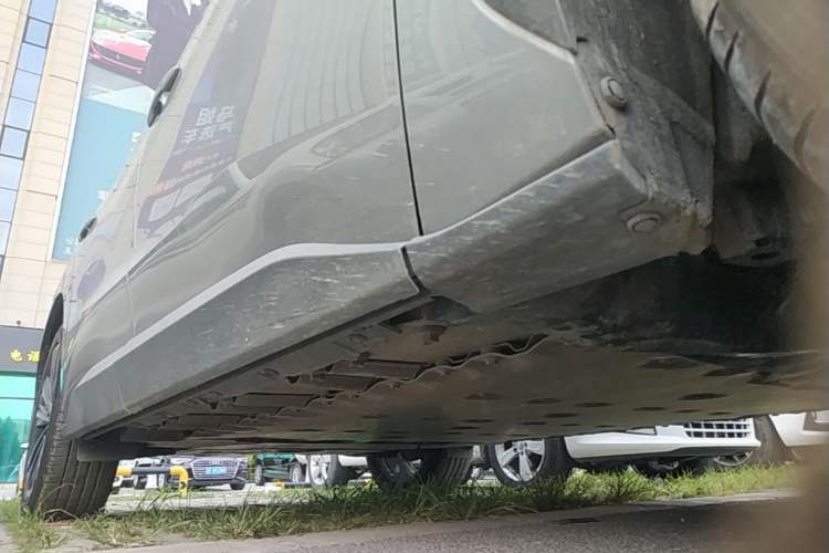 Used Toyota GAC bZ4X 2022 X-MODE Four-Wheel Drive Ultra Right Side Sill