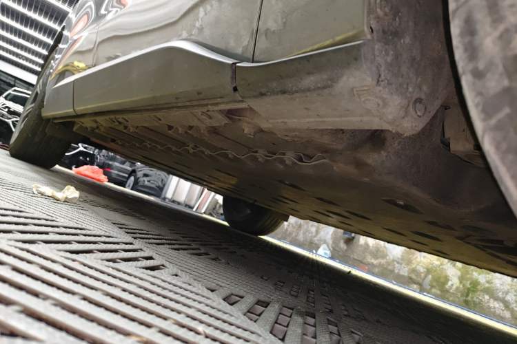Used Toyota GAC bZ4X 2022 Long-Range Pro Right Side Sill