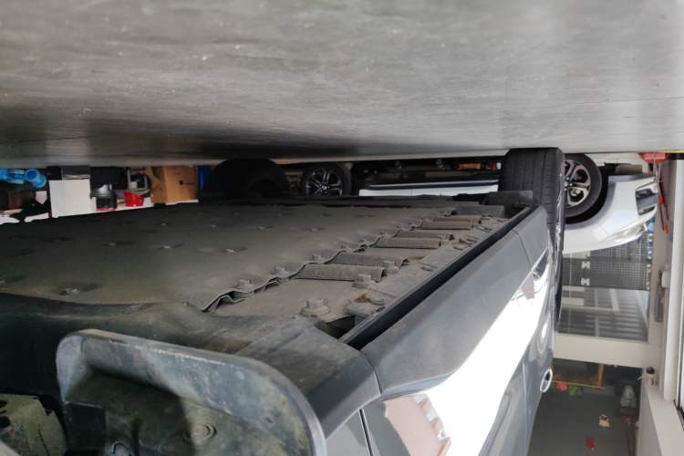 Used Toyota GAC bZ4X 2022 Long-Range Pro Right Side Sill