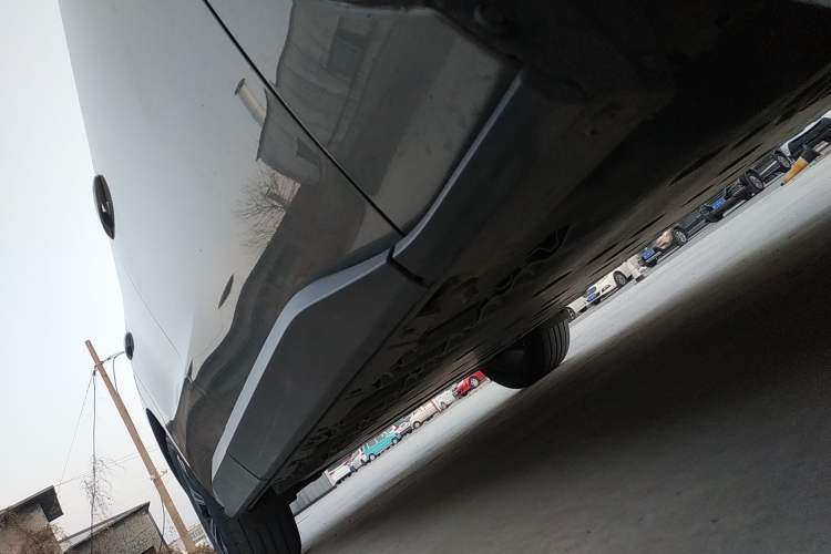 Used Toyota GAC bZ4X 2022 Long-Range Pro Right Side Sill