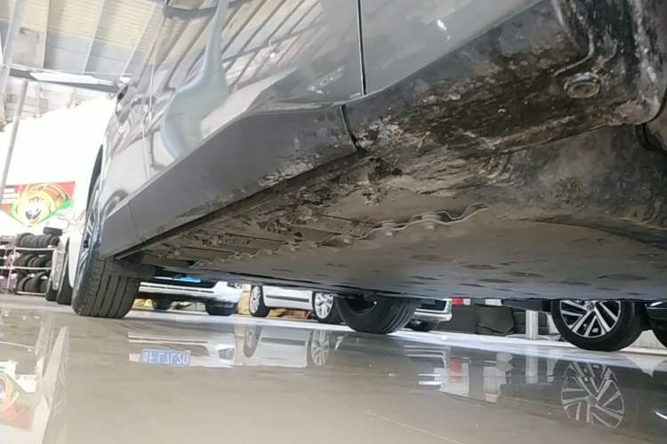 Used Toyota GAC bZ4X 2022 Long-Range Pro Right Side Sill